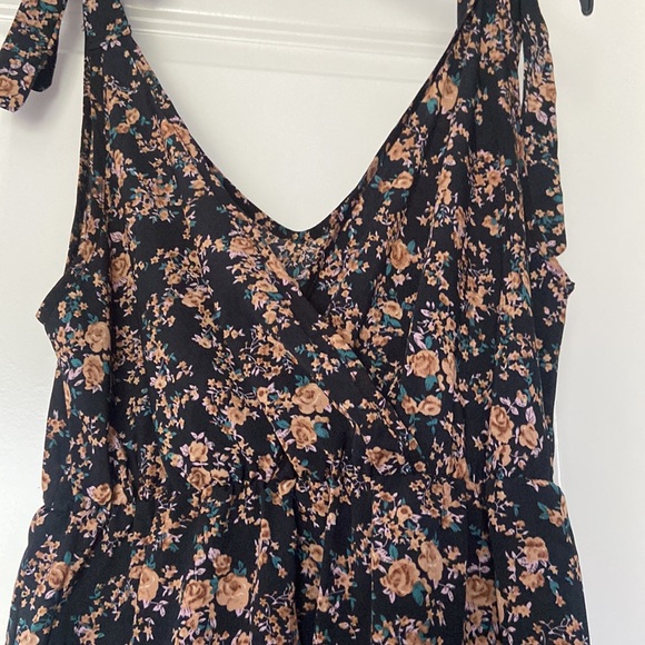 SweatyRocks tie shoulder dress - Picture 2 of 5